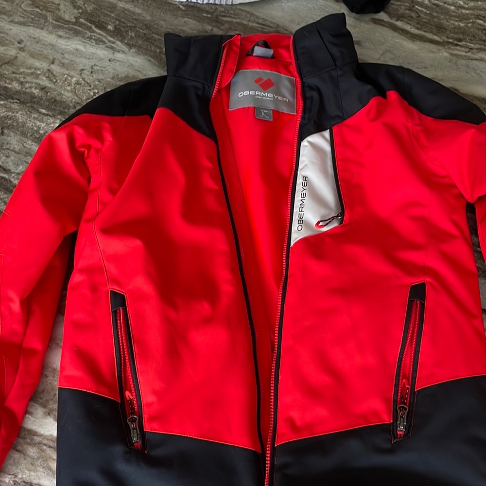 Obermeyer Kids/Teen Ski Jacket with detachable hood